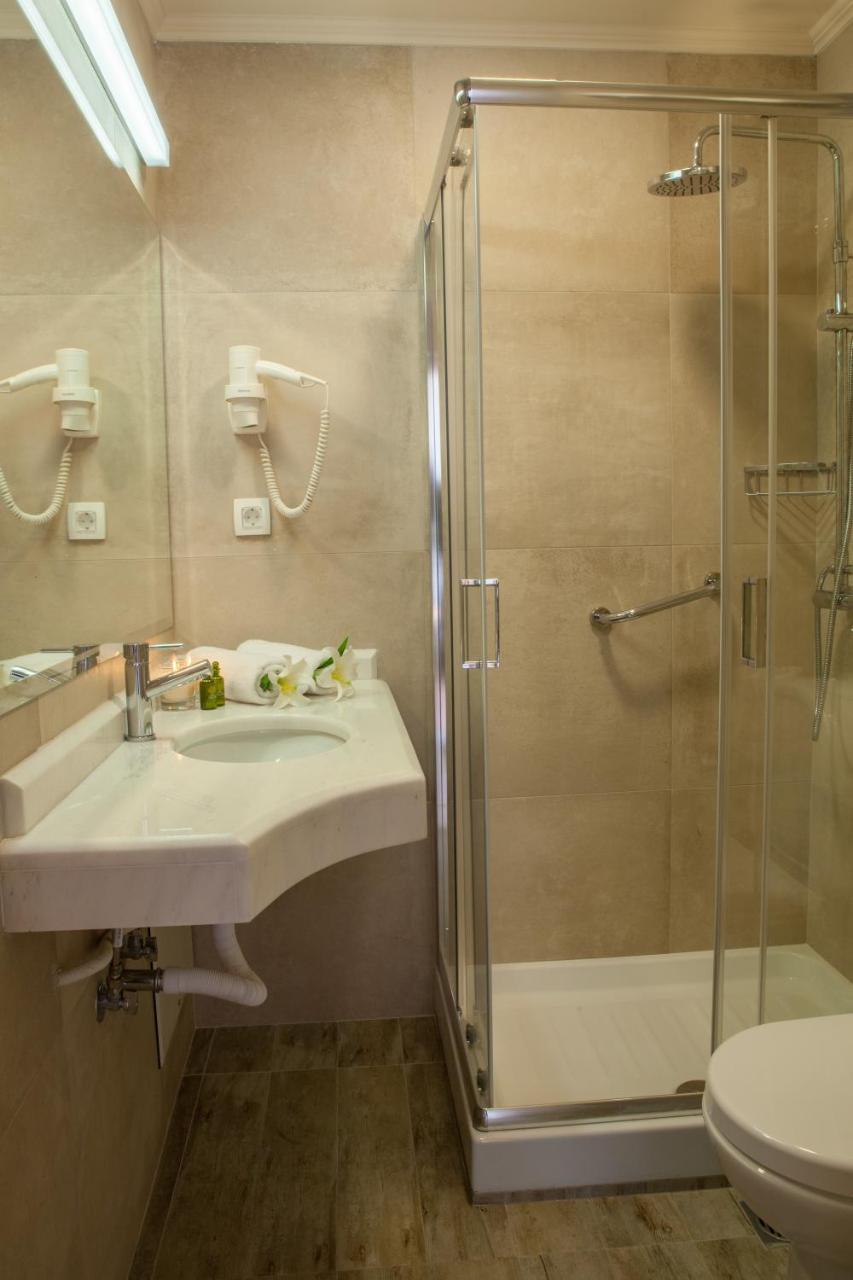 Pitsakis Hotel トロン エクステリア 写真