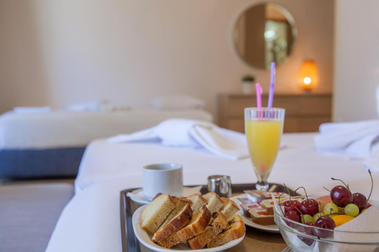Pitsakis Hotel トロン エクステリア 写真