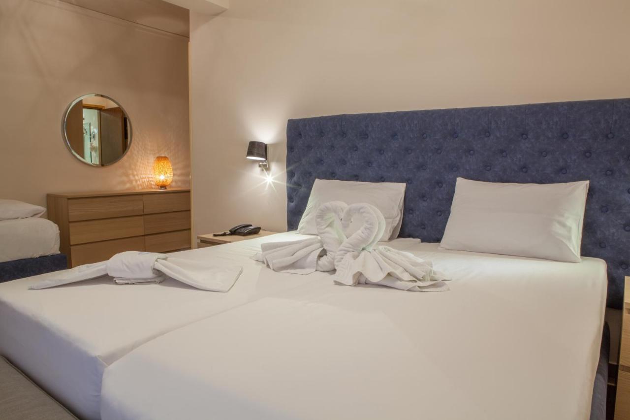 Pitsakis Hotel トロン エクステリア 写真